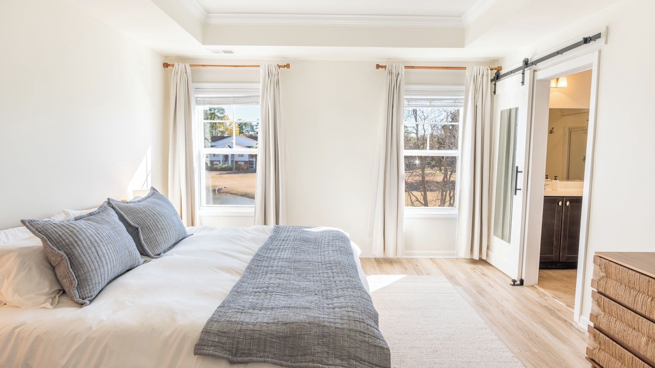 Photo of Bedroom in Hanahan