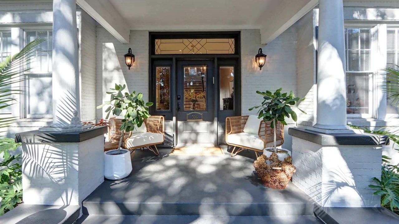Photo of Outdoor in Thomas Square