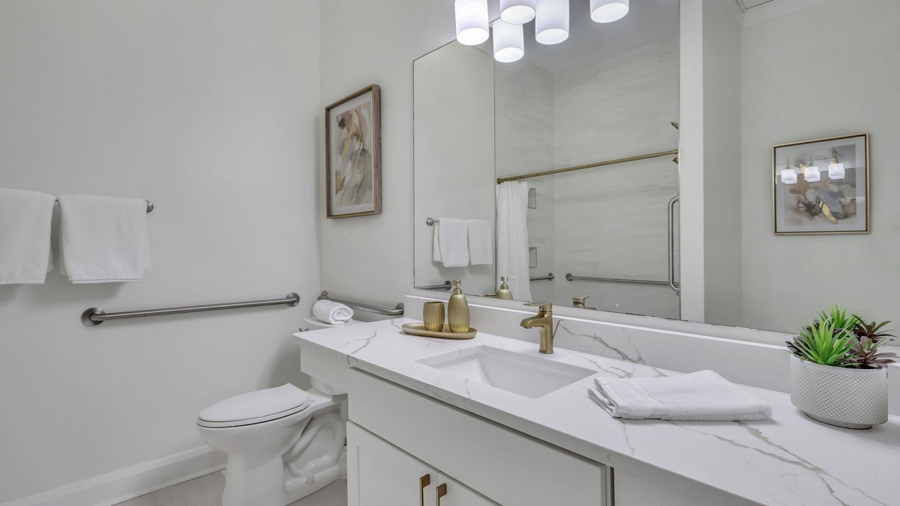 Photo of Bathroom in Old West Broad Neighborhood