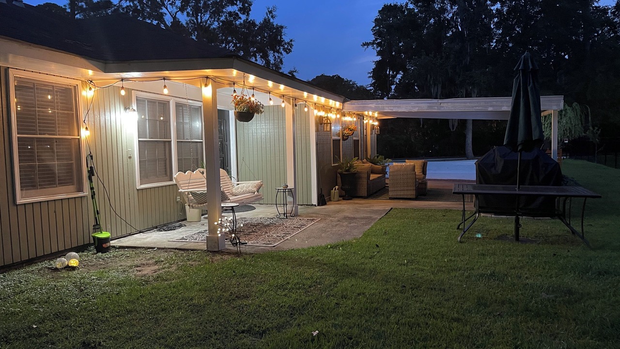 Photo of Patio Balcony in Isle of Hope Historic District