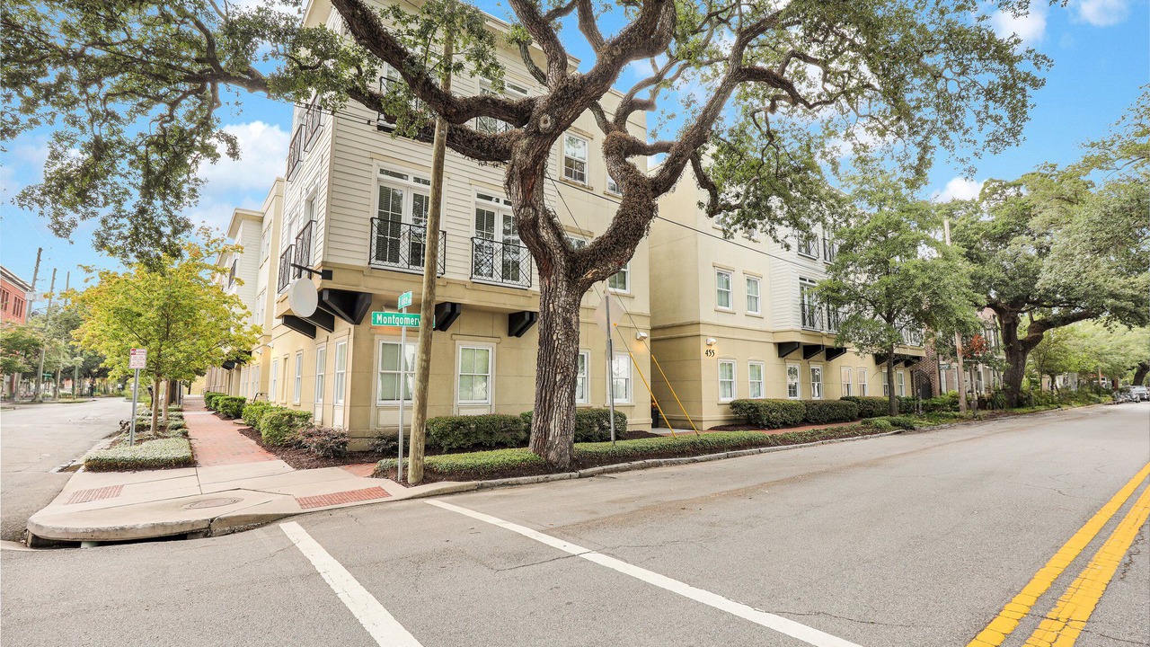 Photo of Outdoor in Old West Broad Neighborhood