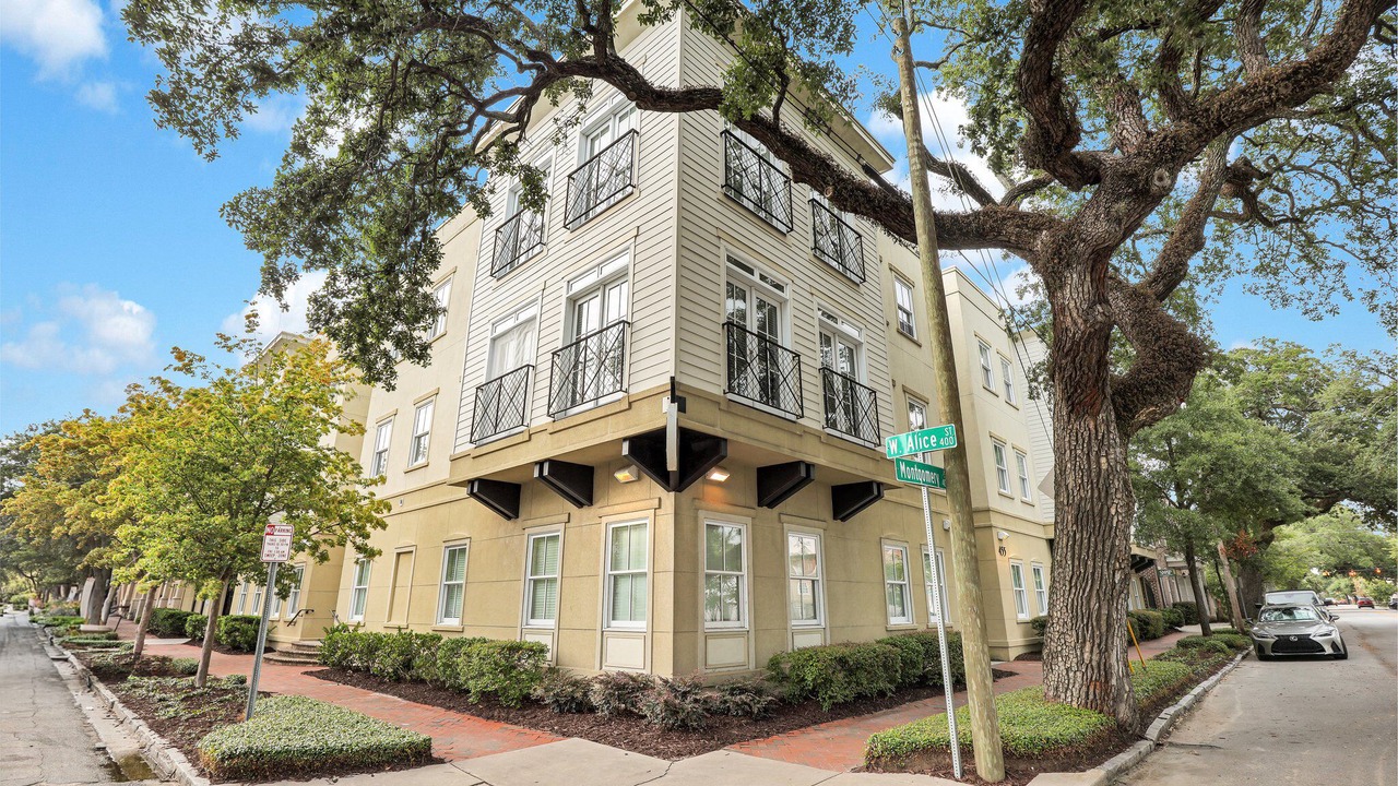 Photo of Outdoor in Old West Broad Neighborhood