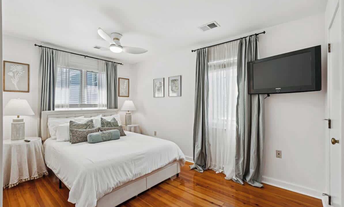 Photo of Bedroom in Harleston Village