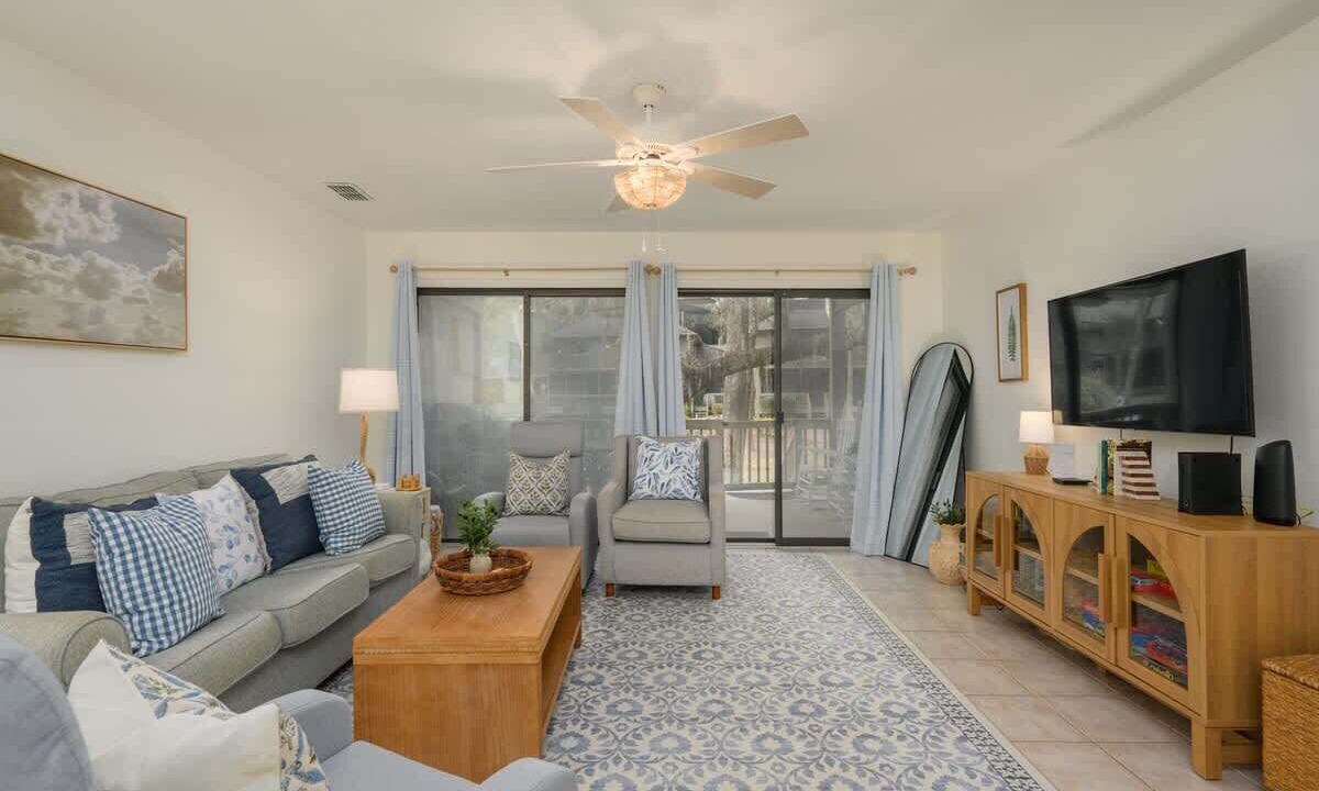 Photo of Livingroom in Shipyard Plantation