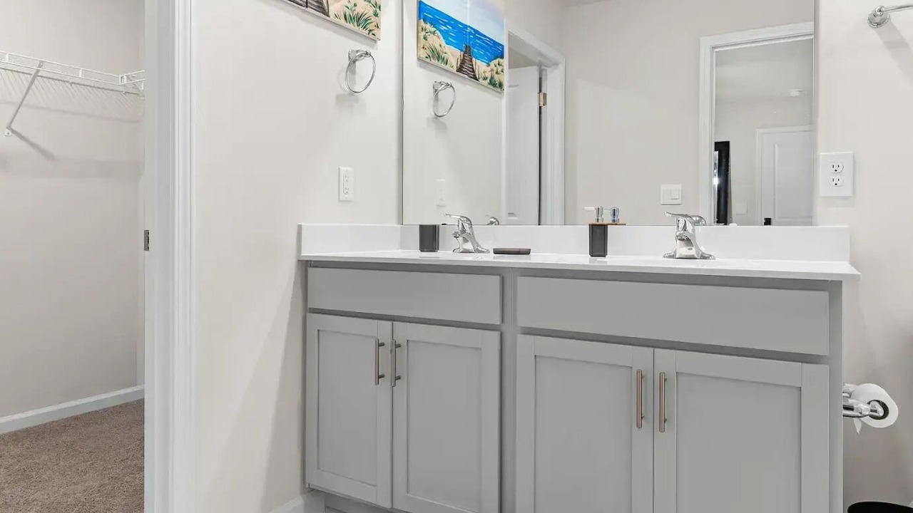 Photo of Bathroom in Brookdale