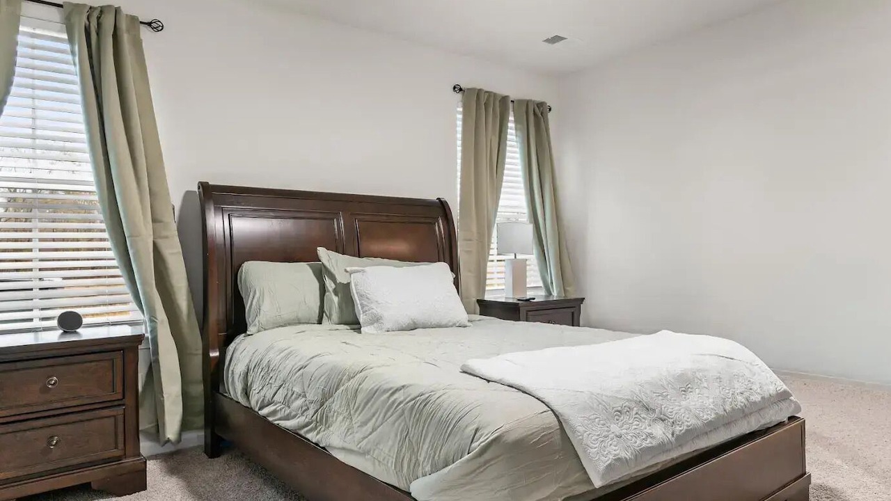 Photo of Bedroom in Brookdale