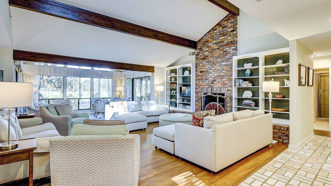 Photo of Livingroom in Oceanside