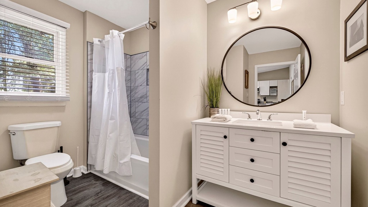 Photo of Bathroom in Metropolitan