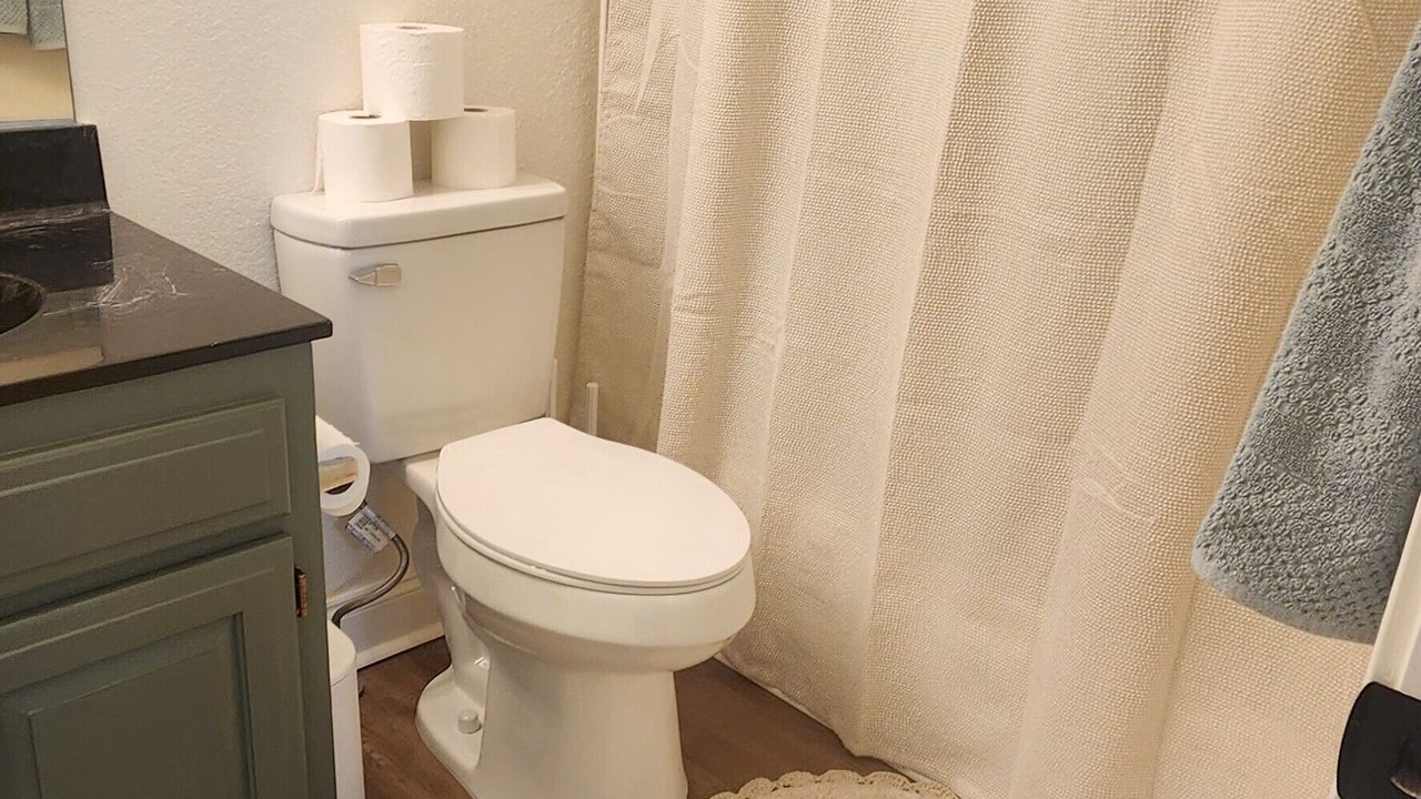 Photo of Bathroom in Lost Bridge Village