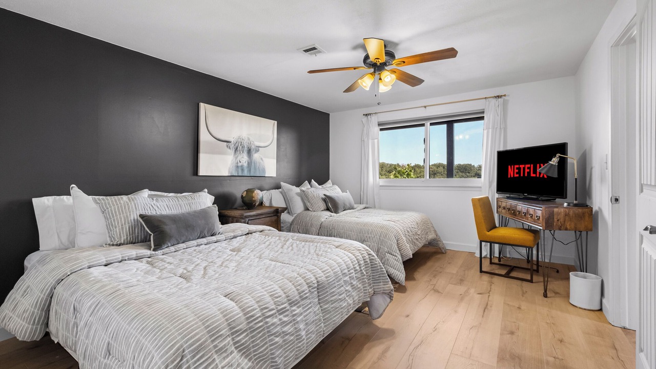 Photo of Bedroom in Prairie Creek