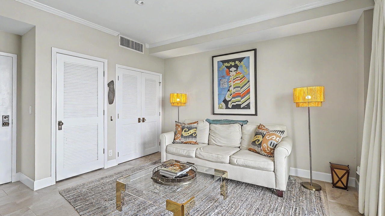 Photo of Livingroom in South of Broad
