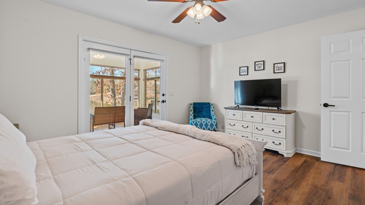 Photo of Bedroom in Hot Springs Village