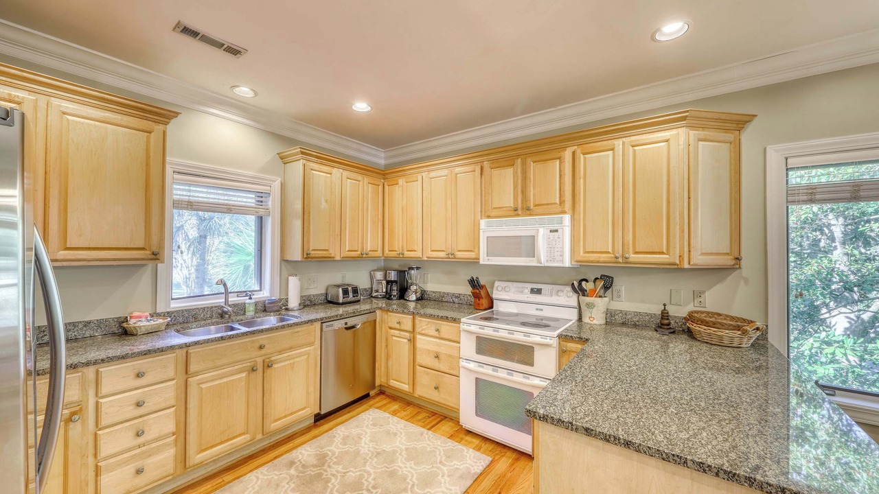 Photo of Kitchen in Vanderhorst Plantation