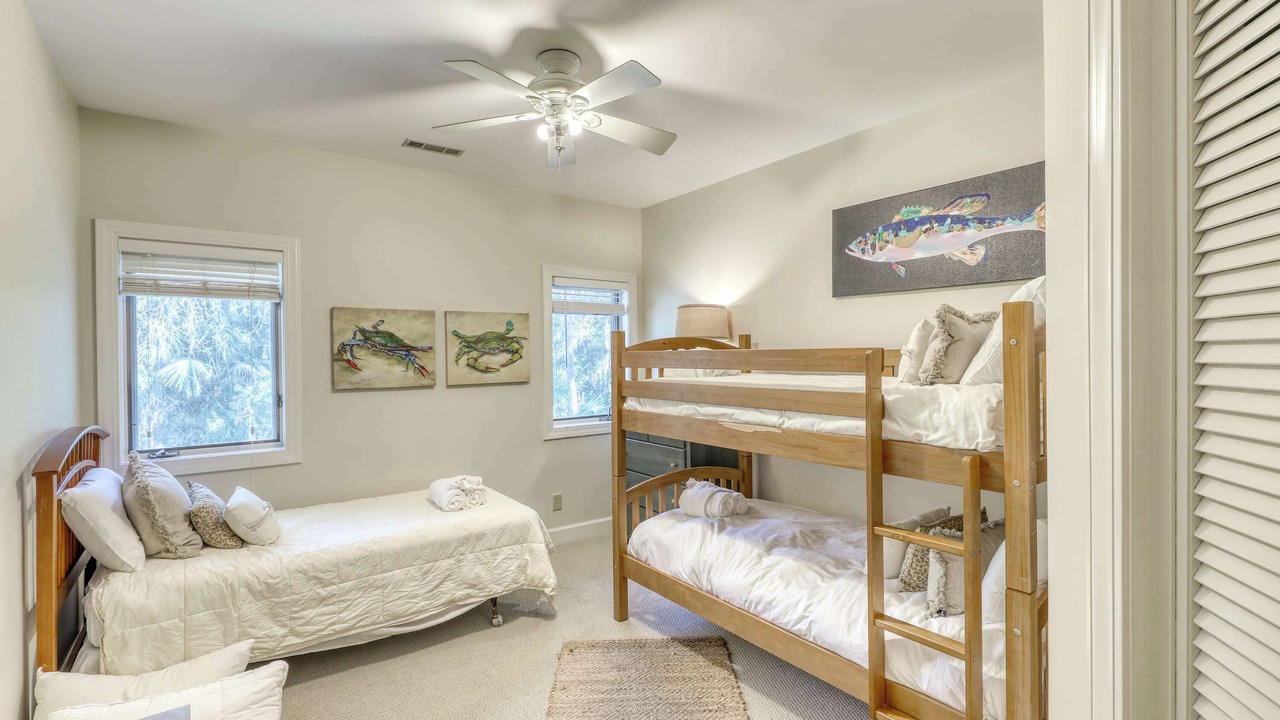 Photo of Bedroom in Vanderhorst Plantation
