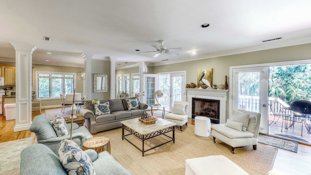 Photo of Livingroom in Vanderhorst Plantation