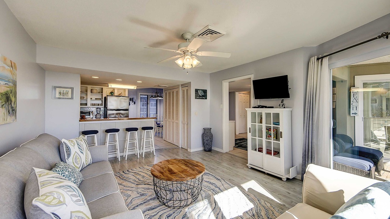 Photo of Livingroom in Isle of Palms