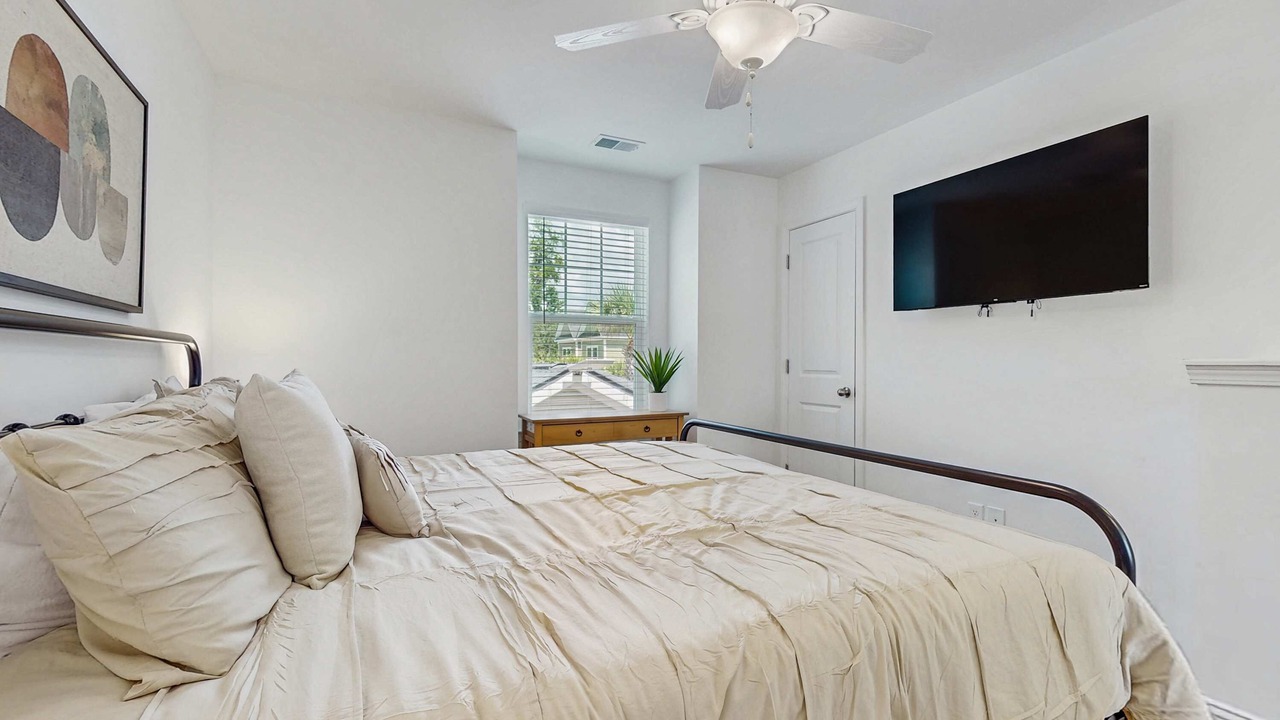 Photo of Bedroom in Goose Creek