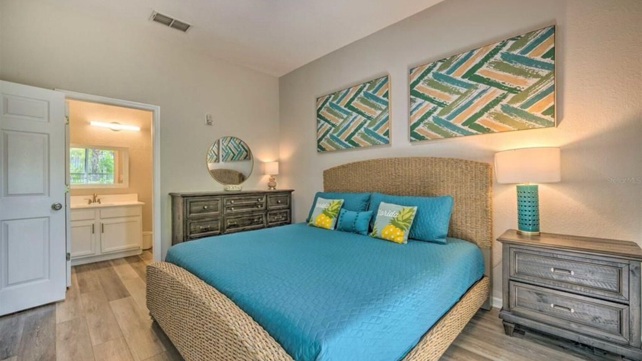 Photo of Bedroom in Bahama Bay