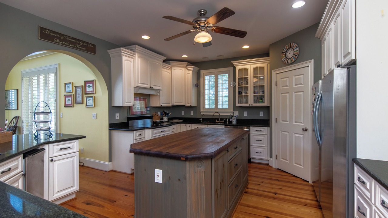 Photo of Kitchen in Edisto Island
