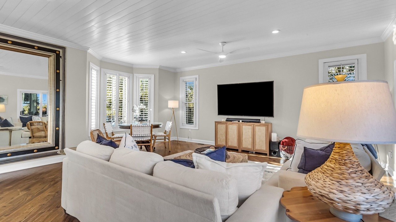 Photo of Livingroom in Ocean Point