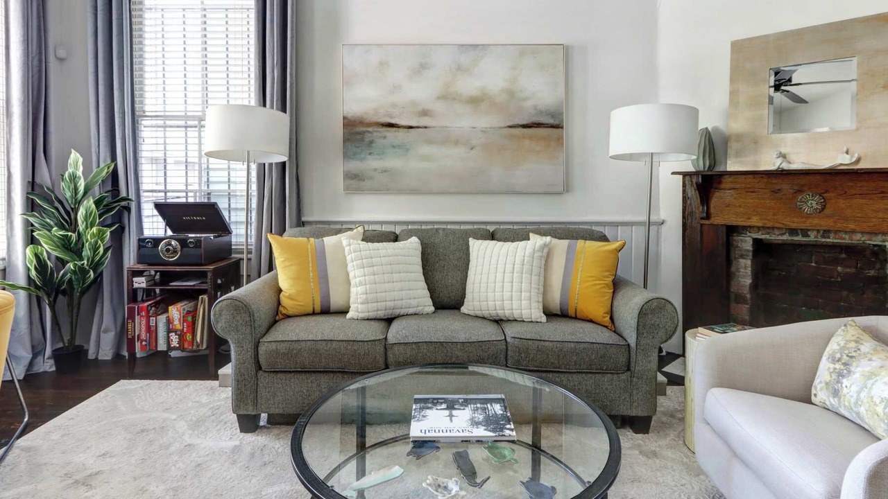 Photo of Livingroom in Beach Institute
