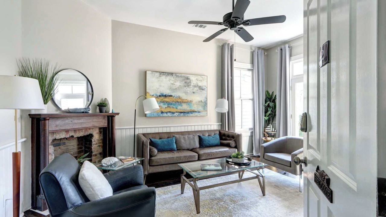 Photo of Livingroom in Beach Institute
