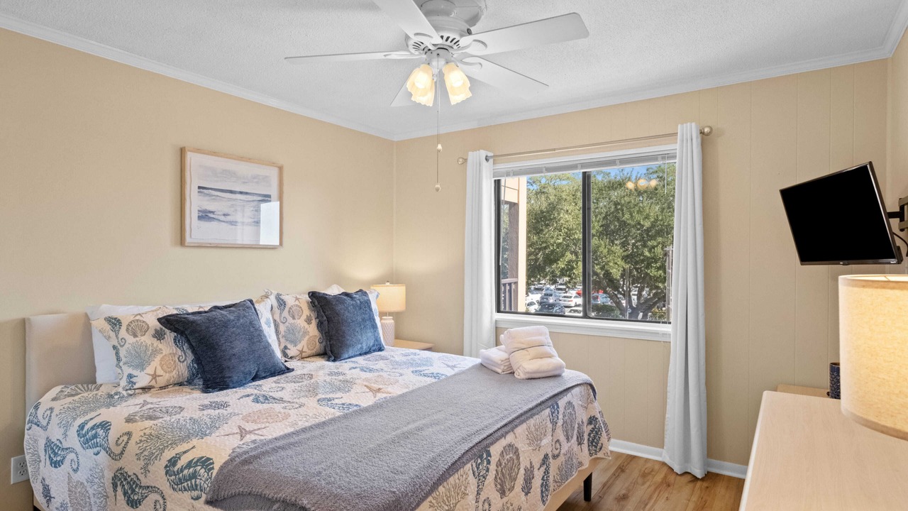Photo of Bedroom in Folly Field