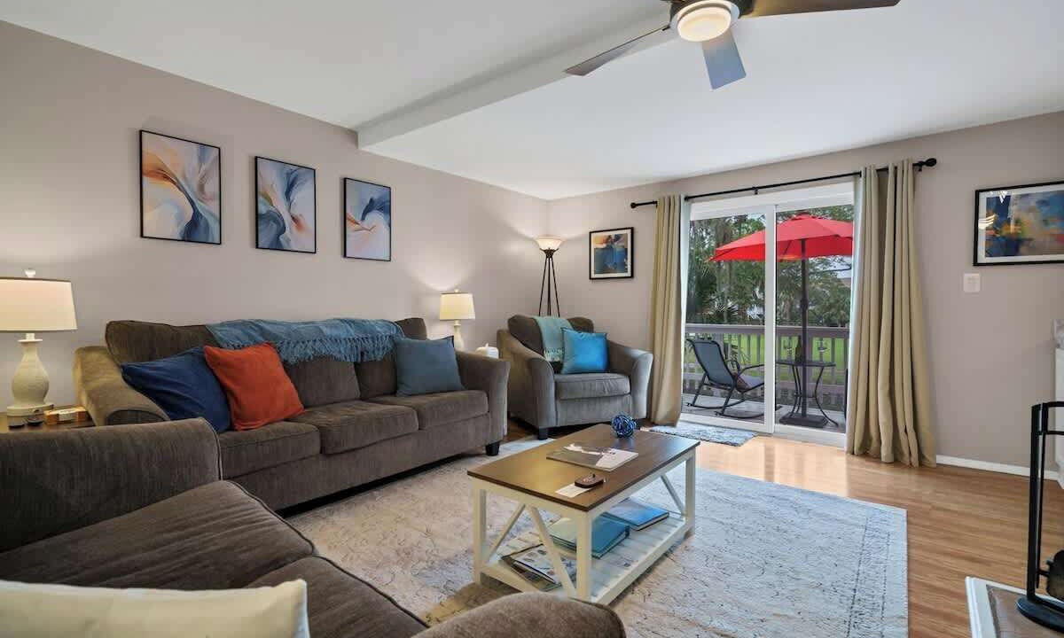 Photo of Livingroom in Ocean Ridge