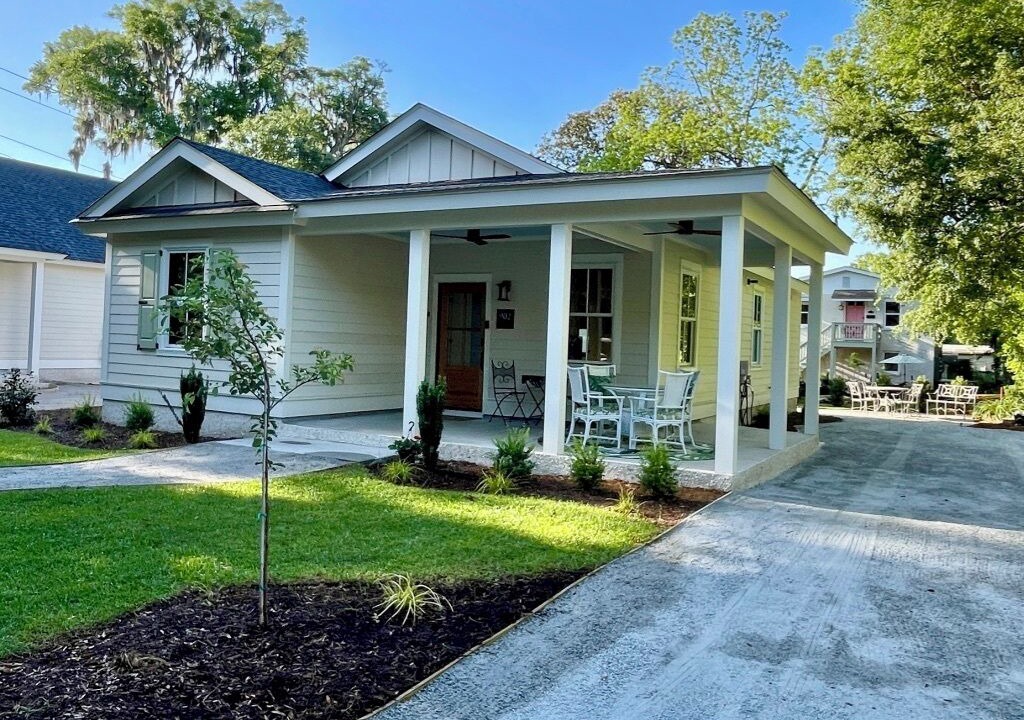 Photo of Outdoor in Uptown