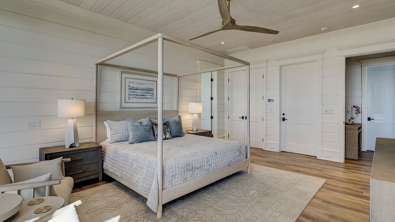 Photo of Bedroom in North Forest Beach