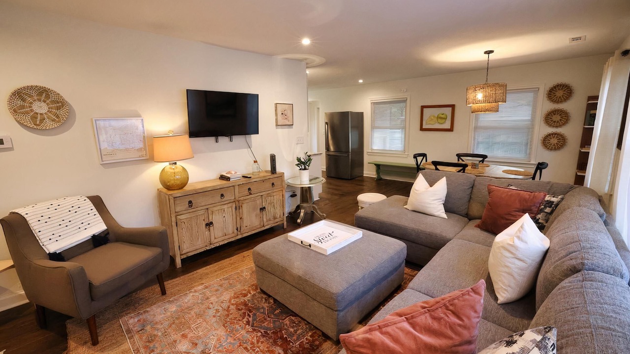 Photo of Livingroom in Charleston