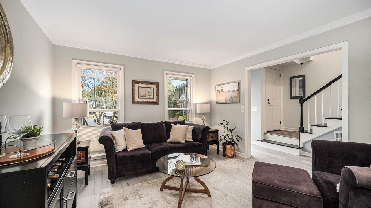 Photo of Livingroom in Mount Pleasant