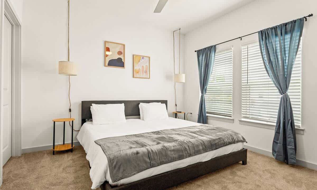 Photo of Bedroom in Bay Lake