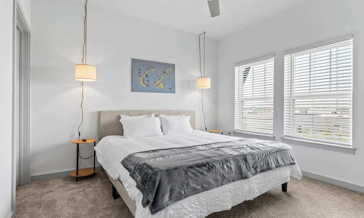 Photo of Bedroom in Bay Lake
