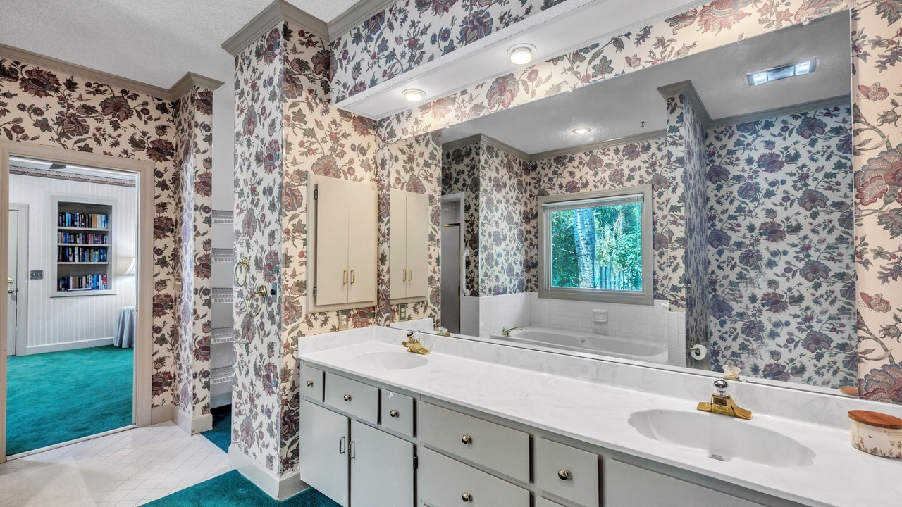 Photo of Bathroom in The Landings
