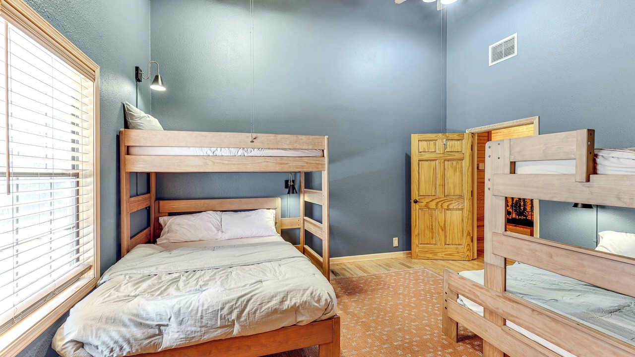 Photo of Bedroom in Royal