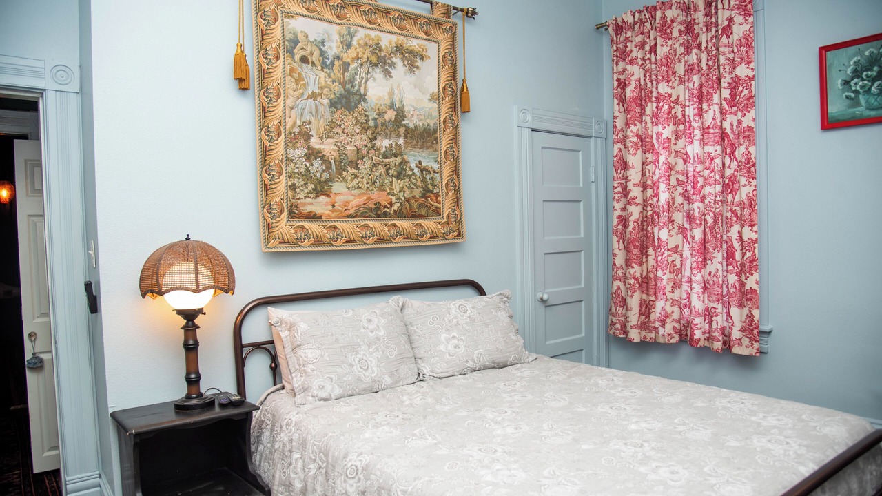 Photo of Bedroom in Hot Springs