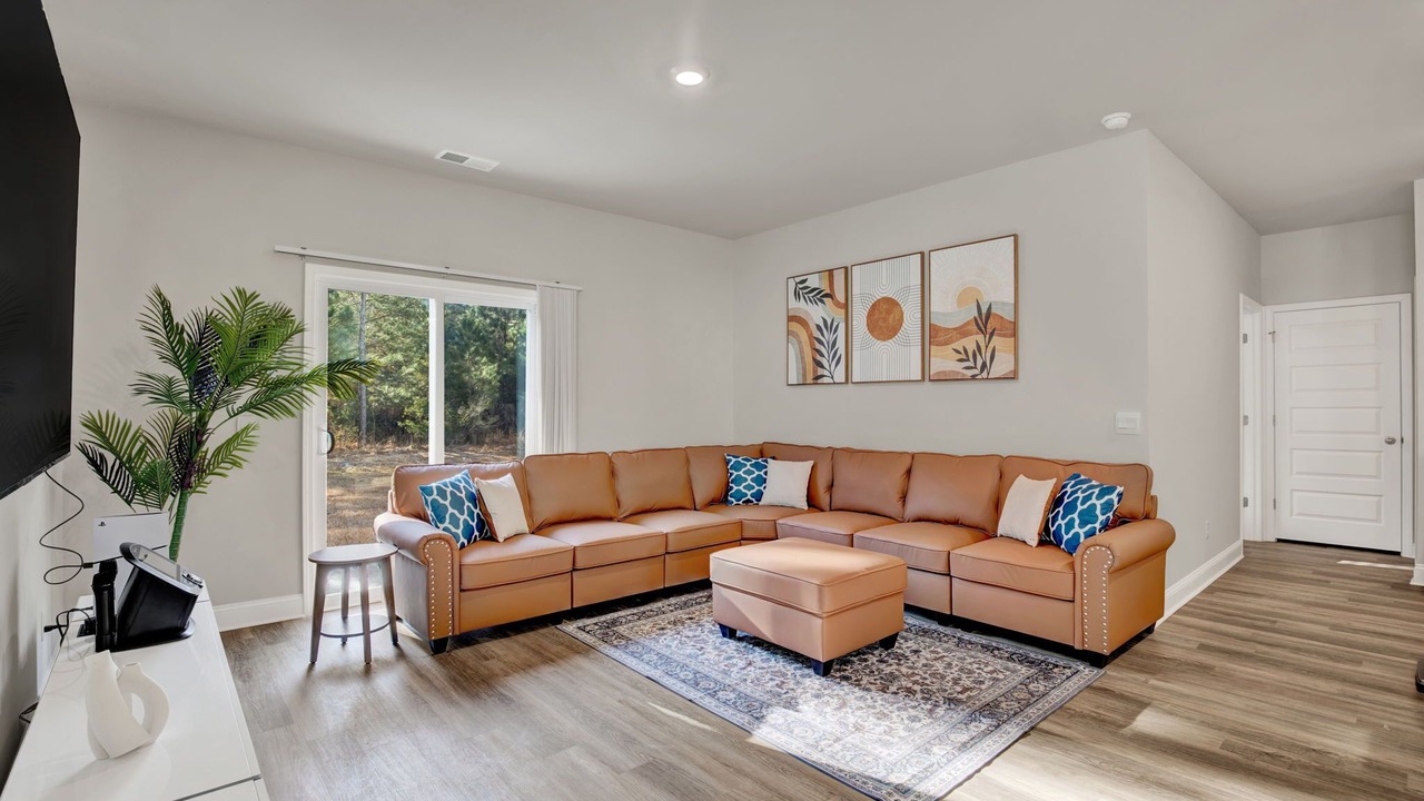 Photo of Livingroom in Port Wentworth