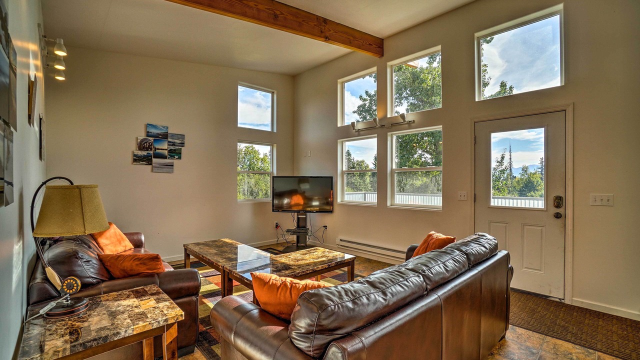 Photo of Livingroom in Fritz Creek