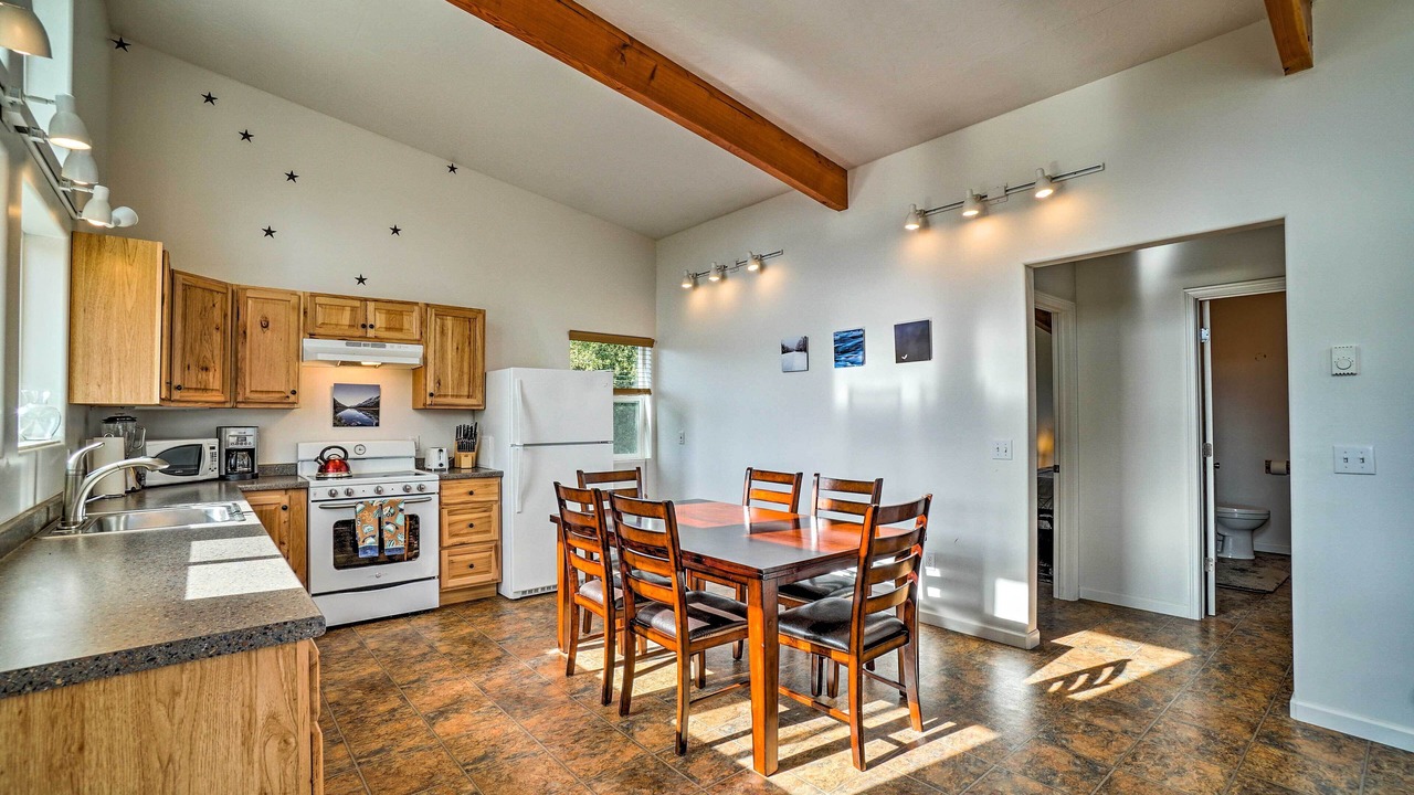 Photo of Kitchen in Fritz Creek