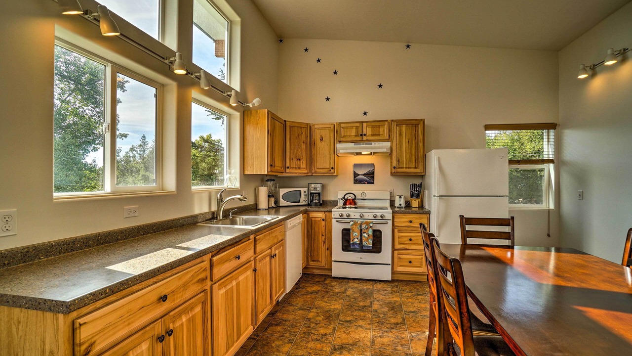 Photo of Kitchen in Fritz Creek