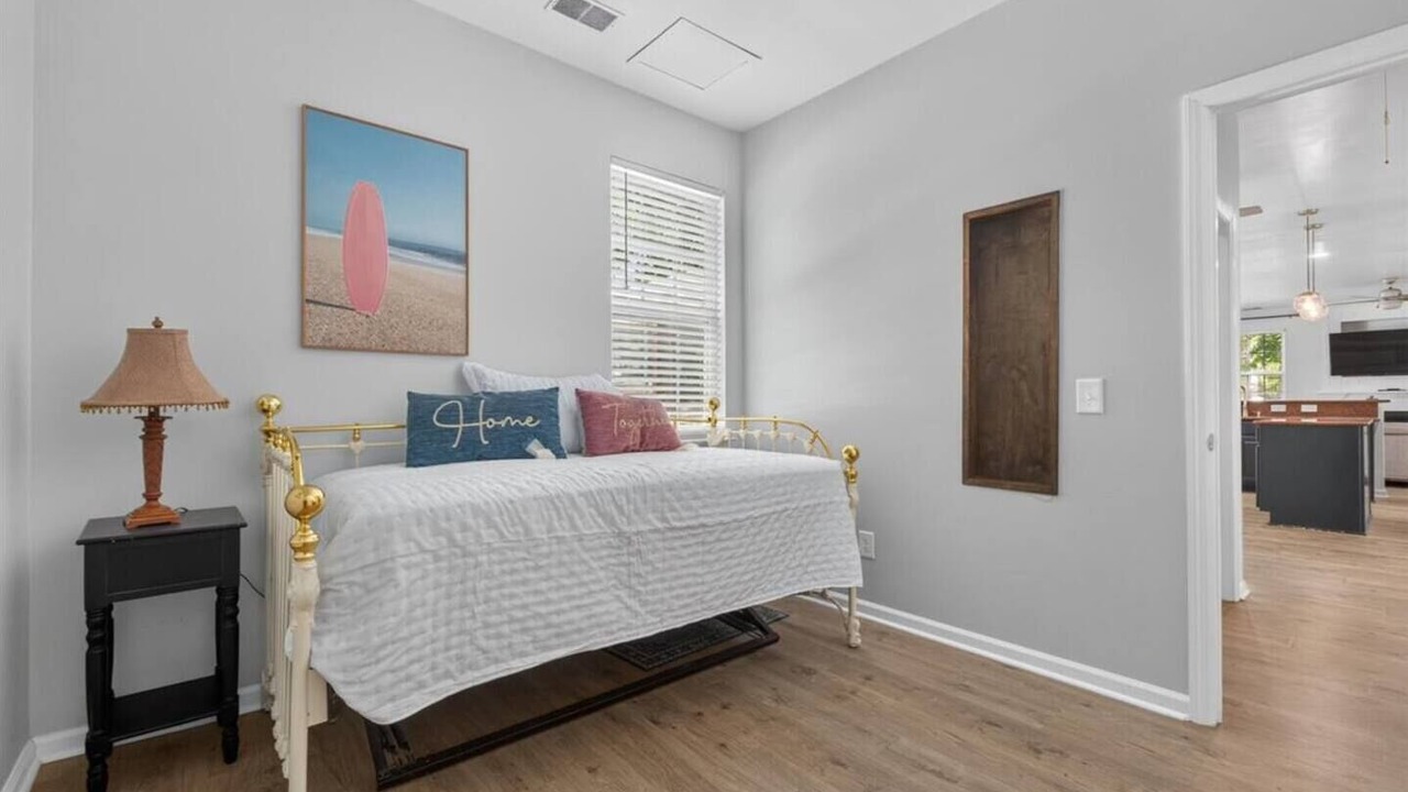 Photo of Bedroom in Summerville