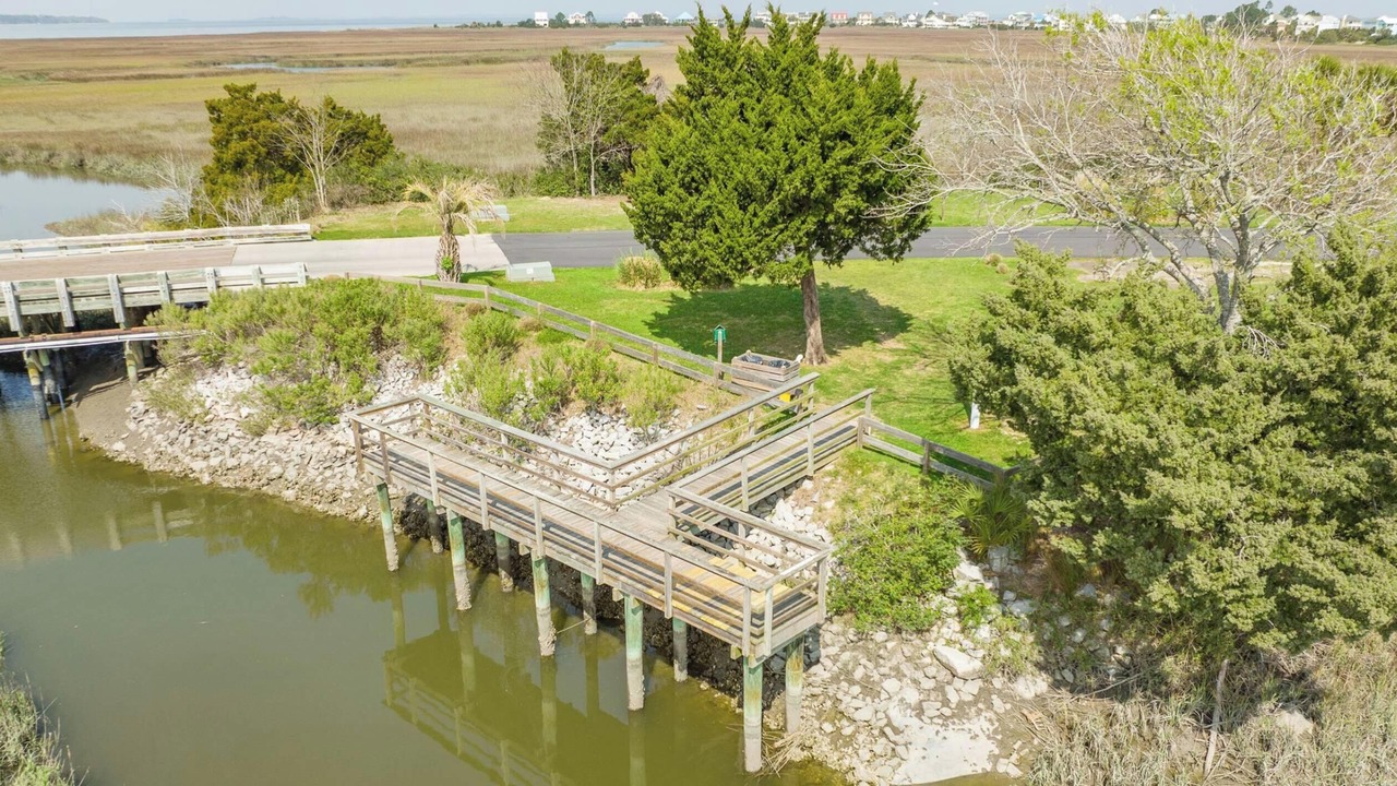 Photo of Others in Oceanmarsh Subdivision