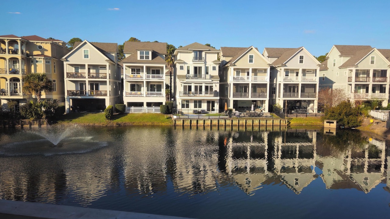 Photo of Outdoor in Folly Field