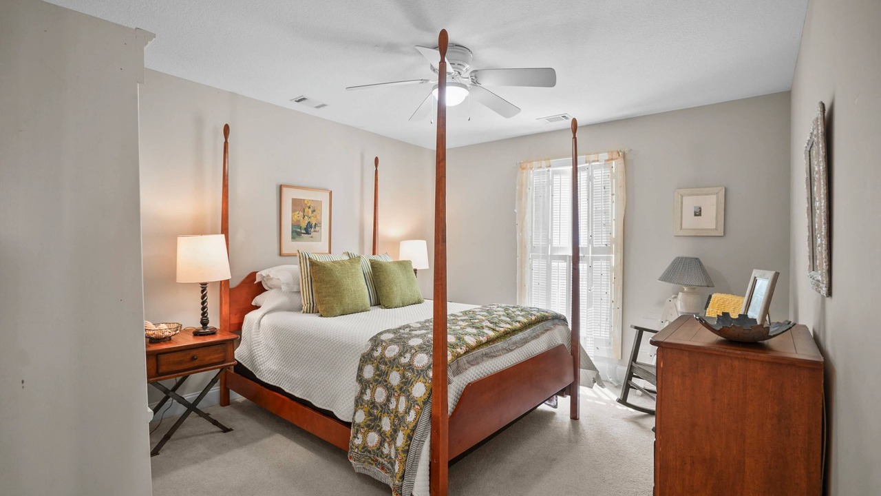 Photo of Bedroom in Oceanmarsh Subdivision
