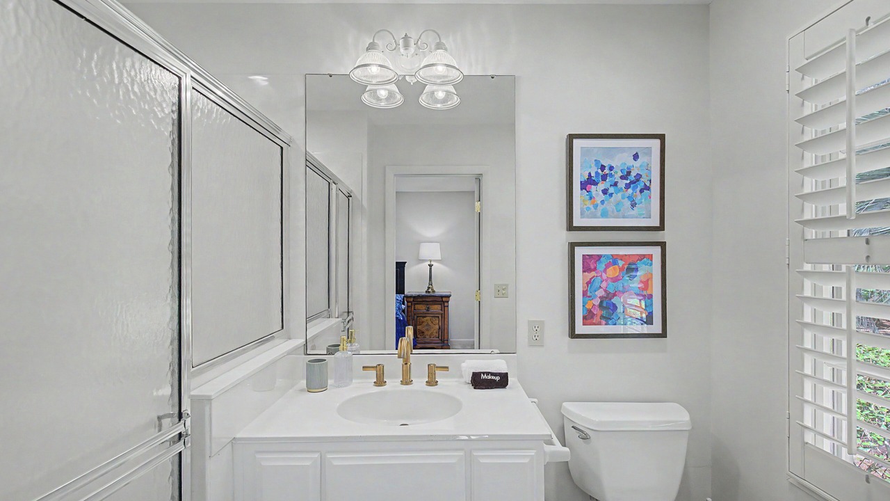 Photo of Bathroom in Shipyard Plantation