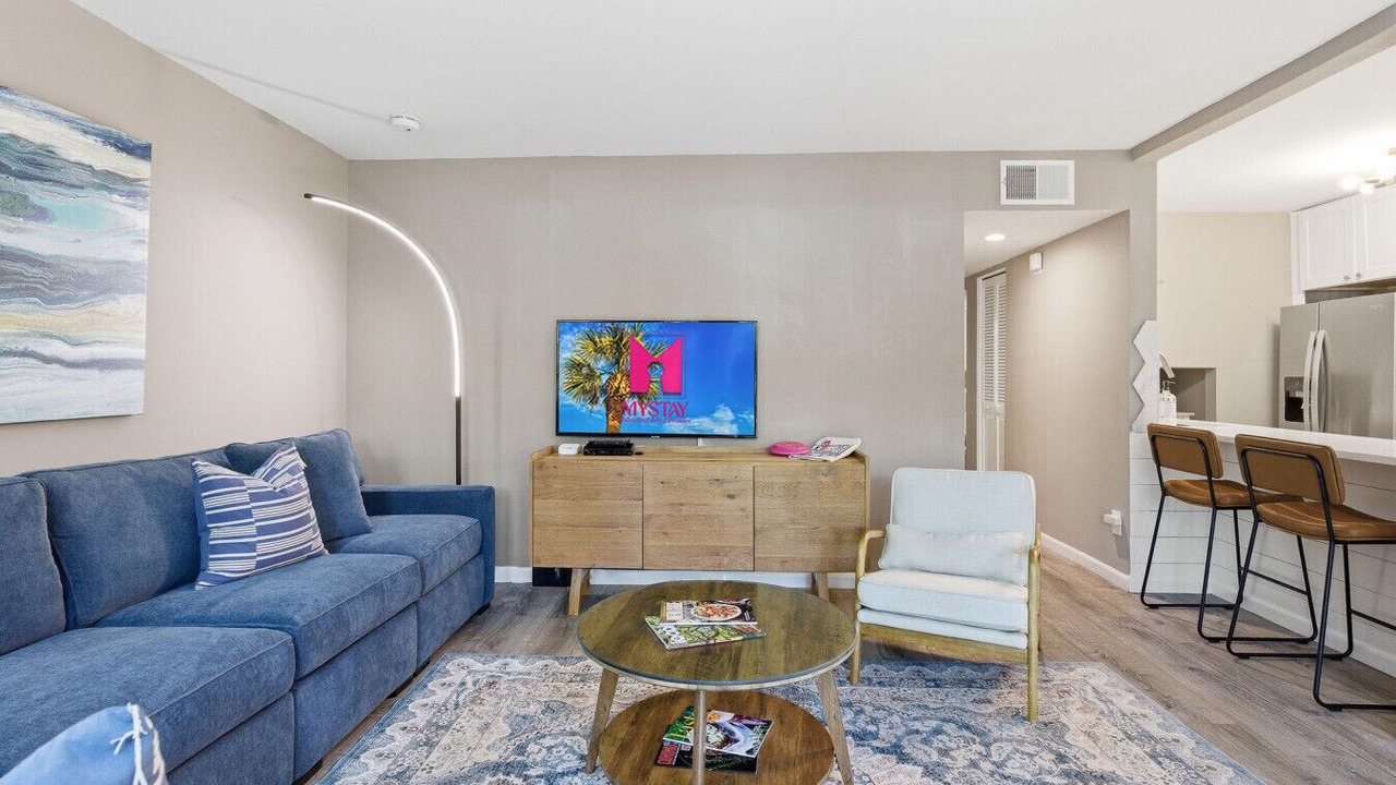 Photo of Livingroom in Harbour Town