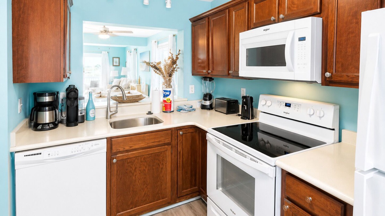 Photo of Kitchen in Oceanmarsh Subdivision