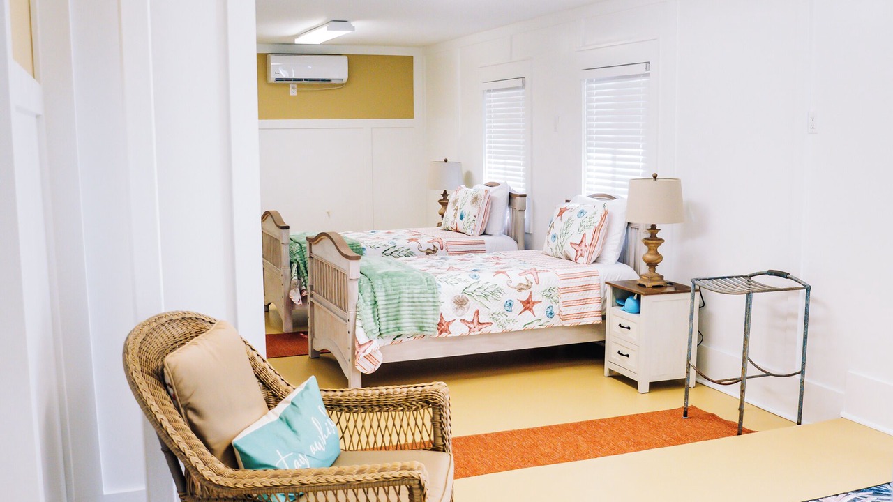Photo of Bedroom in Crystal Shores