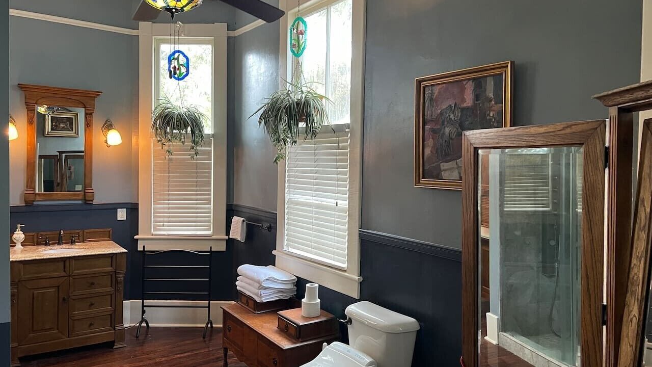 Photo of Bathroom in Thomas Square